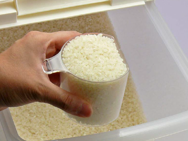 米を量る